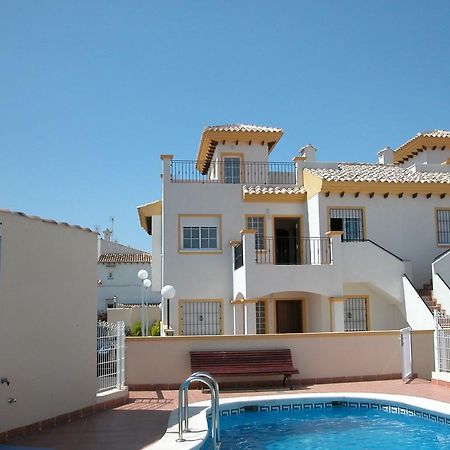 2 Bedroom Cozy Apartment In Torrevieja Exterior foto